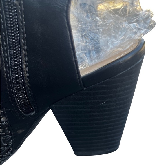 Shoe Dazzle Black Open Peep Toe Ankle Block Woven Heeled Dressy Sandal Size 7.5 - Picture 7 of 15